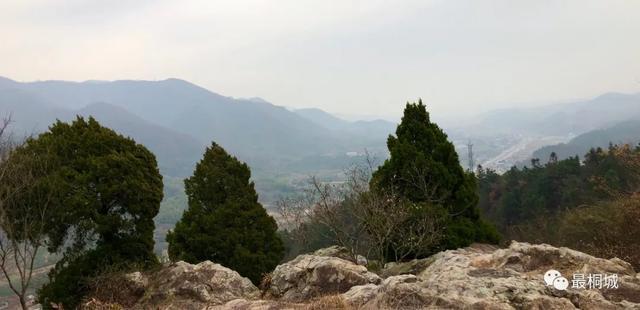 网易首页>网易号>正文申请入驻>硖石山 · 古洞岩朱山冲小关岭栲栳尖