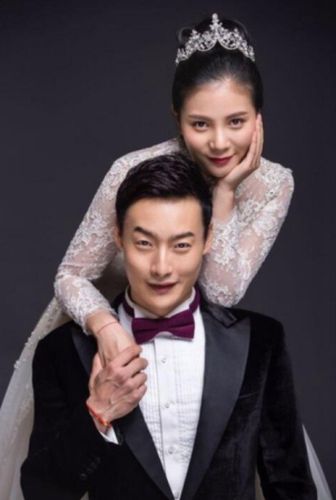 自去年里约奥运会上,秦凯向何姿求婚后,这一对中国跳水金童玉女的婚期