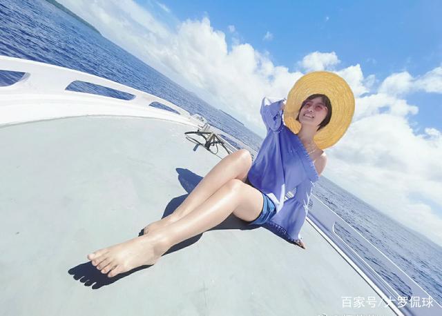 曾是央视体育当家花旦,因迟到被开除,如今突然宣布