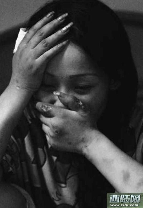 极度吓人!看看中国美女吸毒后的恐怖过程大曝光