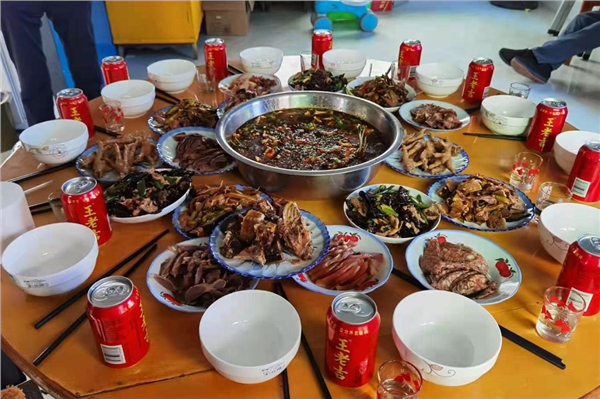 年夜饭,你的朋友圈有几瓶茅台?