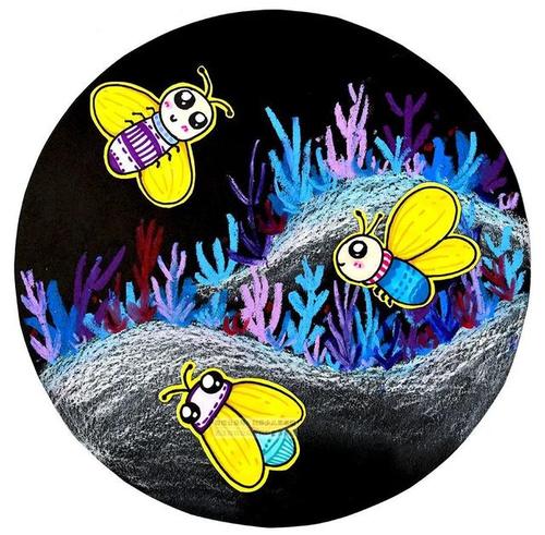 运用水彩笔为萤火虫装饰花纹并涂上色彩 体现出萤火虫明亮的光感