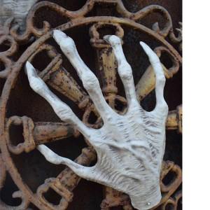 cos道具万圣节装饰品骷髅手爪子巫婆手仿真鬼爪密室鬼屋恐怖摆件