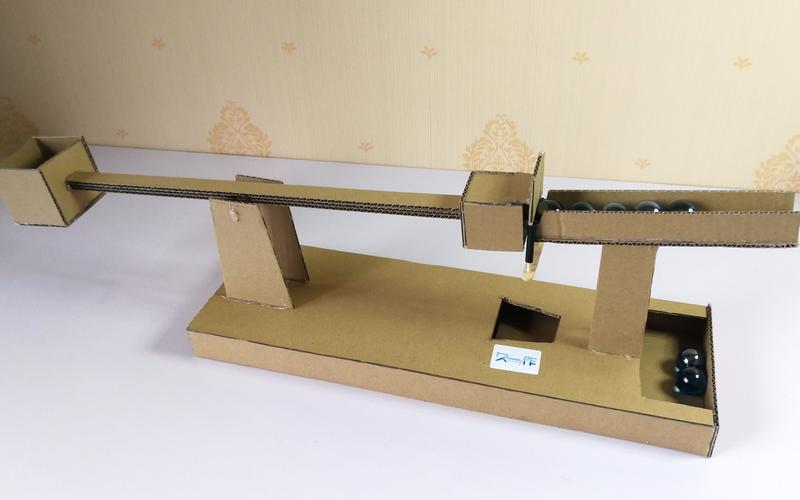 手工diy:久一教大家做一个人力弹珠半永动玩具,放心不会永动的,你停它