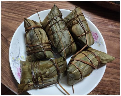 湛江有位做粽子的阿姨:30年只做一种粽子,用心去做就是"食神"