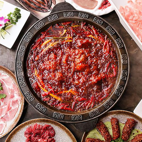 牛油火锅也能做出新"意"?同质化战场下红油火锅的新出路到底在哪