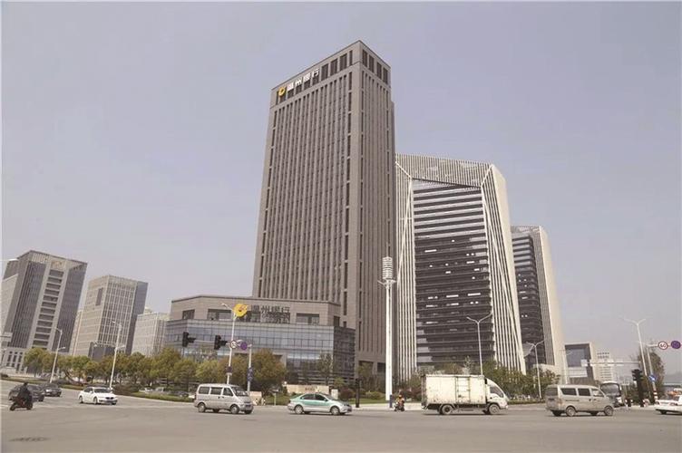 温州银行瓯海大楼建设工程,位于娄东大街与商汇路交叉口.