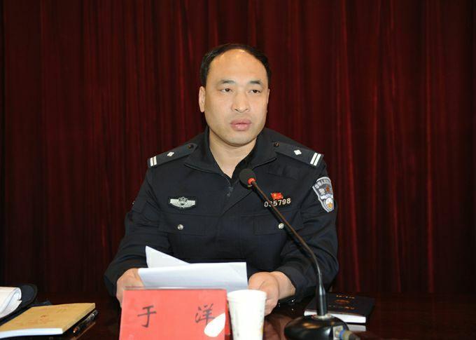 县局党委委员,指挥中心主任于洋用以会代训的形式向参会民警详细