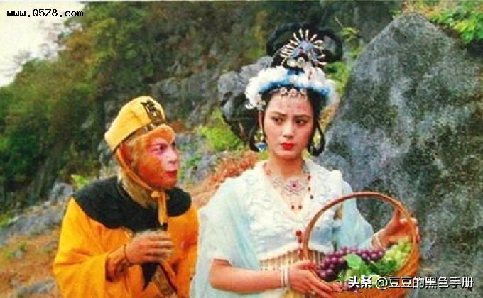 那就是三年前的端午节,金圣宫娘娘被妖怪抓去做压寨夫人
