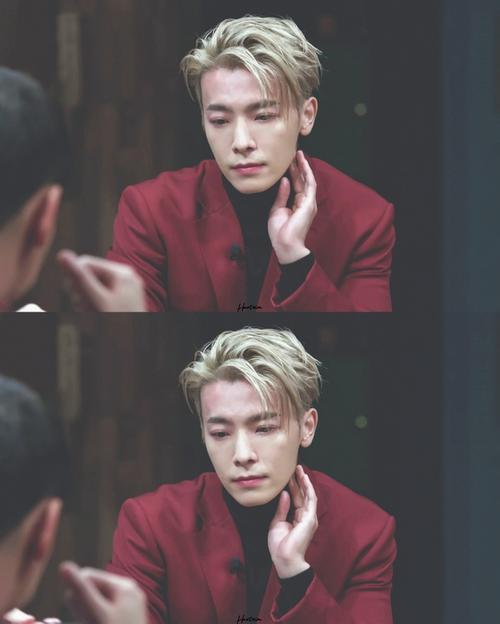 求李东海金发或者有眼线的照片