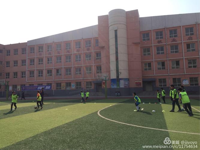 十九大精神进校园"活动之石家庄市四中路小学结对帮扶