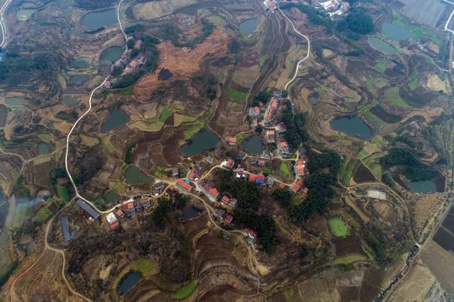 空中看浠水村落:巴河镇汤铺村