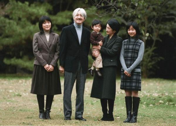 55岁的日本文仁亲王皇位第一继承人曾公开批评哥哥德仁天皇