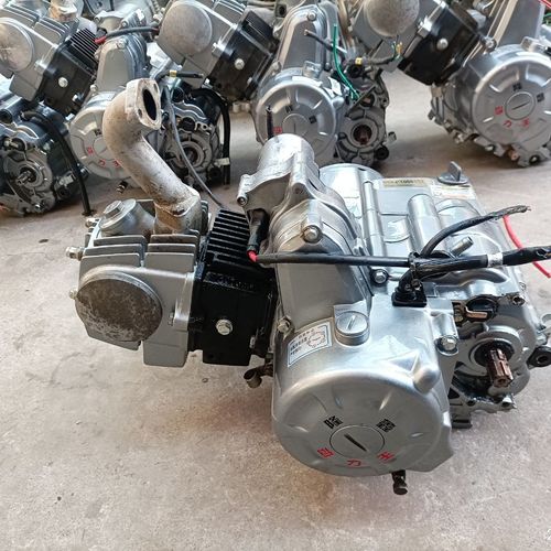 隆鑫110手动离合三轮车发动机,正常使用不烧机油不包邮运费另付