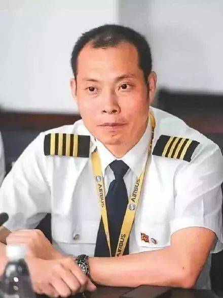 "英雄机长"刘传健