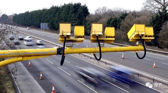 北京摄像头升级可拍摩托闯禁行.