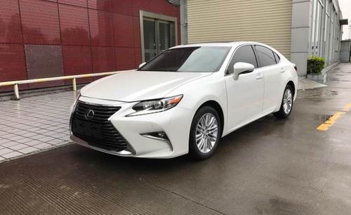 雷克萨斯 es es200 2.0 精英版白色手自一体