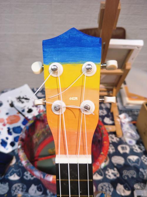 彩绘一把尤克里里diy～简单好看可弹_diy_彩绘_尤克里里_手工制作