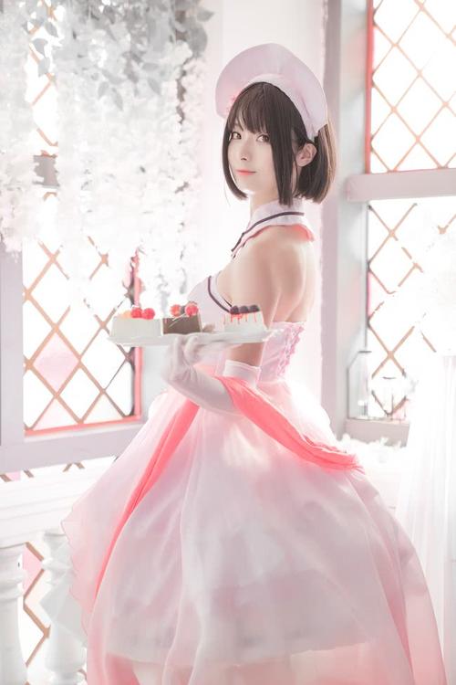 coser小姐姐的裙子像一条粉色金鱼,会是你的那条"幸运