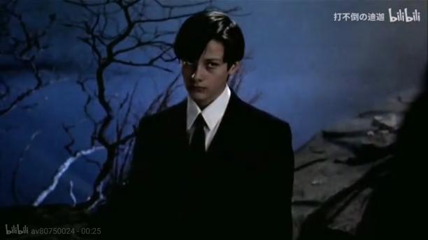 我就是粉他年轻时的颜(/ω) "宠物坟场2"剧照 太有伏地魔的气质了吧!