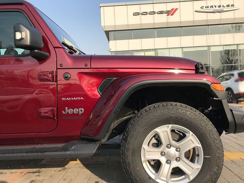 客观的参考依据: 本文部分车型速览: jeep牧马人两门版 本市报价: 42
