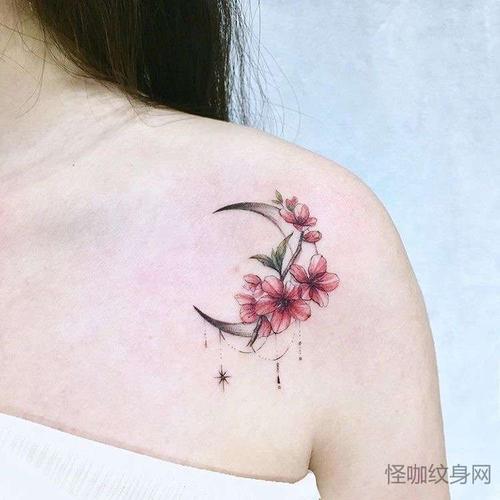小清新锁骨樱花纹身图案