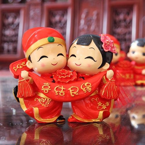 创意婚庆公仔卡通情侣娃娃树脂摆件婚房装饰布置用品新人结婚礼物