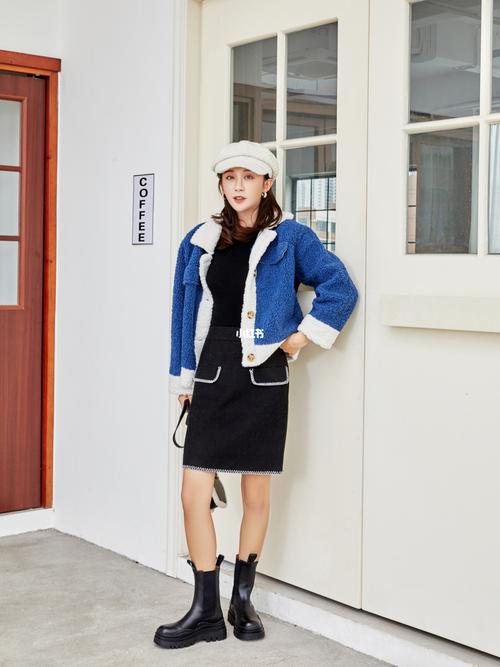 穿搭_裙子_烟筒靴