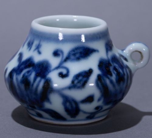 chinese blue and white porcelain bird pot 中国古代青花瓷鸟食罐