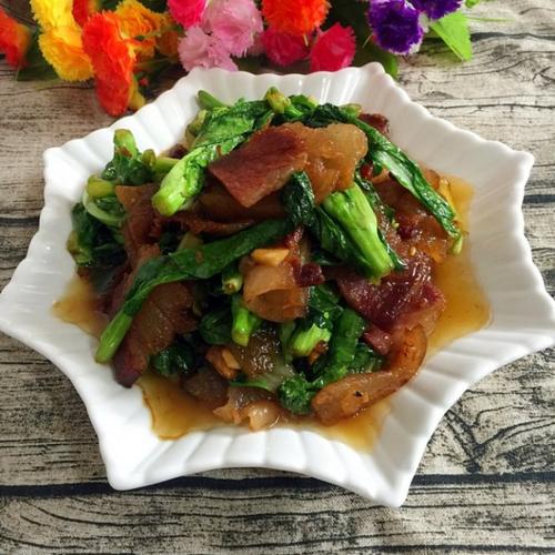 菜苔炒腊肉