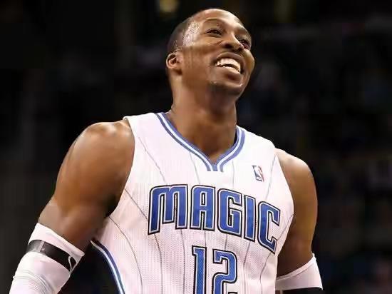 横扫23令詹姆斯和科比对决化为泡影09年的霍华德什么水平