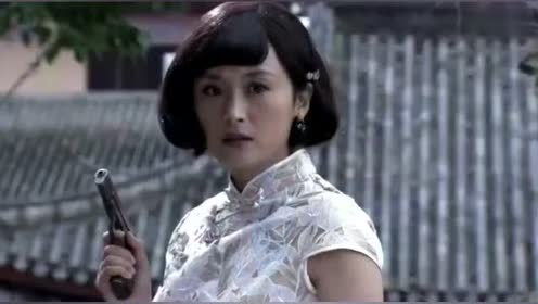 《烽火铁骑》地下党为了掩护四姐妹撤退,英勇牺牲