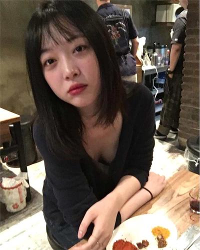 娱乐八卦 > 正文   崔雪莉近期放飞自我,堪称南韩郑爽,各种奇怪的行为