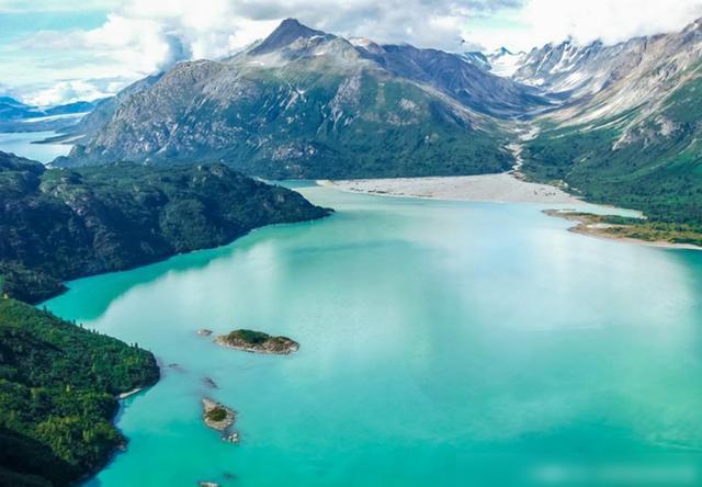 阿拉斯加海湾这首歌的寓意是什么呢这首歌是谁唱的呢