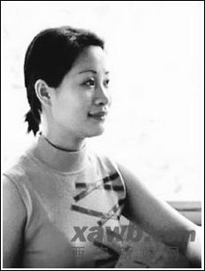 错综复杂的湖南湘潭女教师"黄静裸死案"昨日上午在湘潭雨湖区法院一审