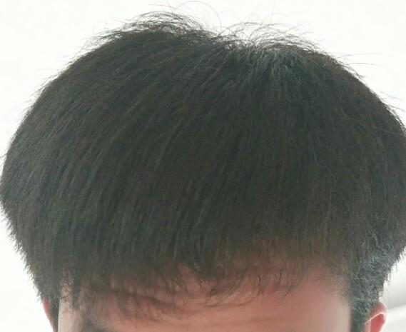 男生头发这么长可以软化变直吗?每天都卷的毫无规律,好烦的!