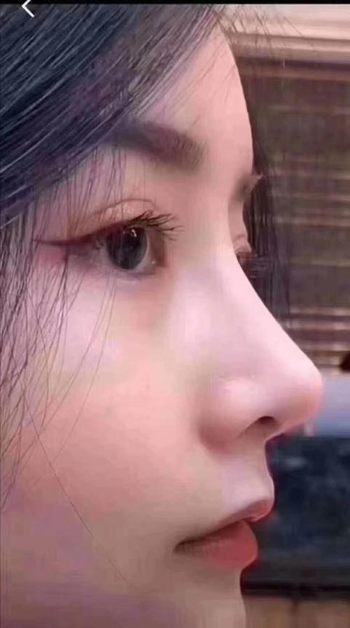 直鼻vs小翘鼻,你更适合哪种鼻子呢?