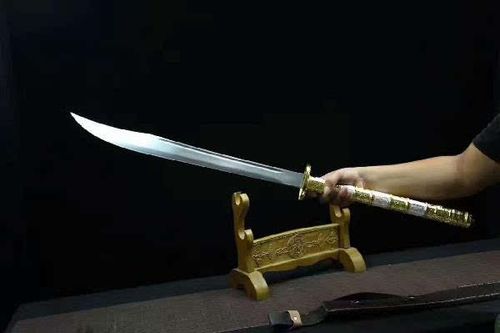 豪华康熙斩马刀——合金打造,科技铸造锋刃典范!