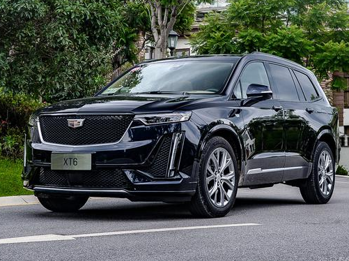 红旗hs7和凯迪拉克xt6的对比, 中大型豪华suv该如何选择呢?