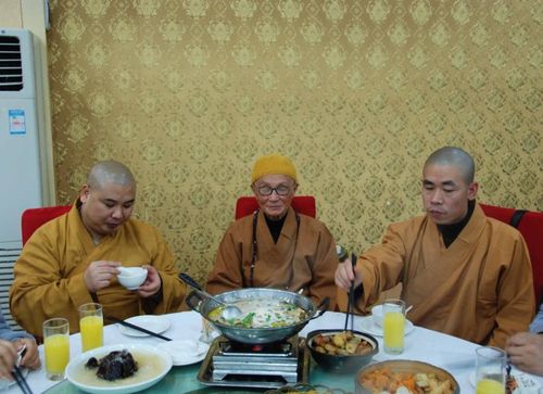 觉林法师赴当阳玉泉寺出席宽祥大和尚升座庆典