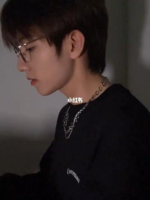 你们都认识的易川 男生素材_素材_男生素材_素材_素材