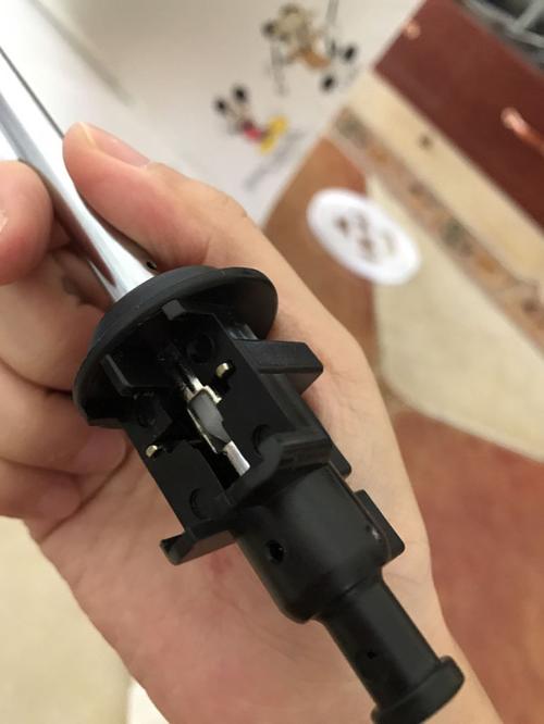 自动伞开关坏了,如何修?附图