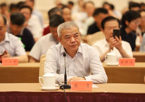 凤凰出版传媒集团董事长梁勇致辞
