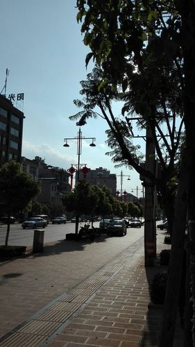 云南省红河哈尼族彝族自治州泸西县阿庐大街靠近李品鑫诊所天气预报