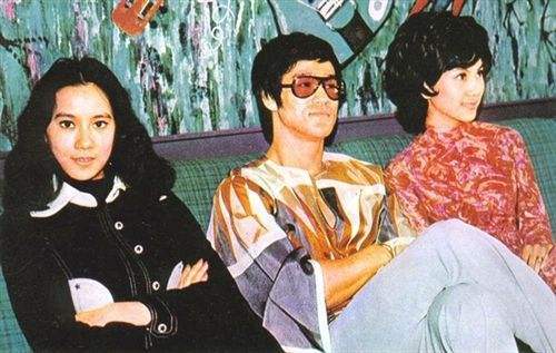 原创丁佩的两个男人,李小龙倒追她死在她卧室,为何能转身嫁给向华强