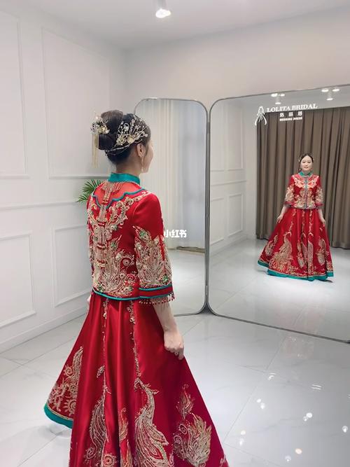 东外滩自由行热门攻略_外滩_新娘_婚纱礼服_中式秀禾_婚嫁_婚礼造型