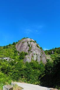 山上石头
