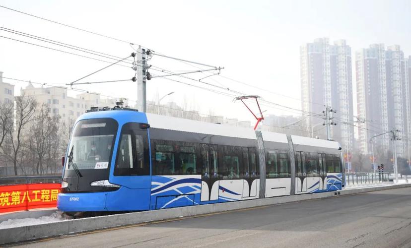 全国首条连接两个城市的有轨电车线路正式通车