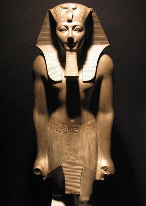 古埃及法老就是中国人 古埃及第18王朝法老图特摩斯三世之父:图特摩斯