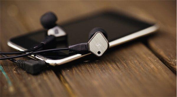 德亚:sennheiser 森海塞尔 ie80 旗舰级耳机 209欧元约￥1466(直邮